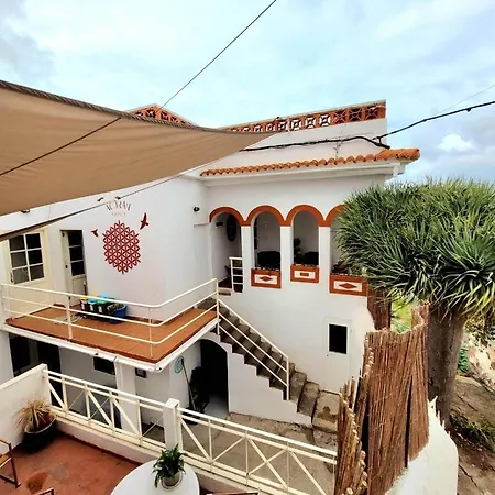 게스트하우스 Acoran Family Guests House With Included Morning Yoga Practice