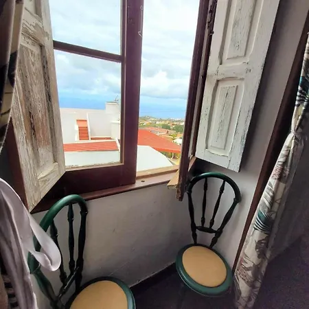 게스트하우스 Acoran Family Guests House With Included Morning Yoga Practice Firgas