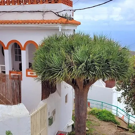 ゲストハウス Acoran Family Guests House With Included Morning Yoga Practice Firgas